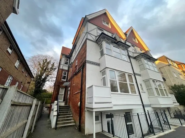 Fernwood Court, BH1, photo 1