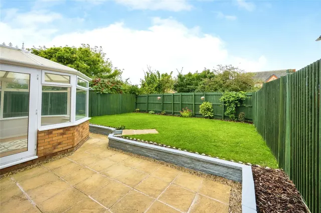 Nicholls Close, Barton-le-Clay, MK45, photo 2
