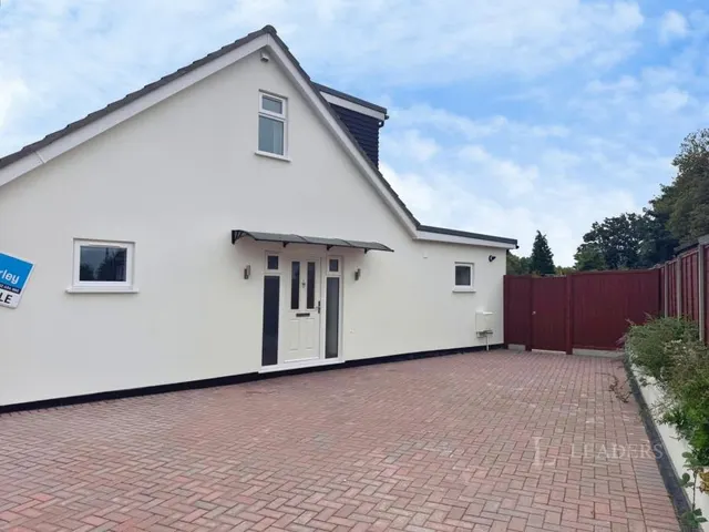 Hadley Road, Bilston, WV14, photo 1