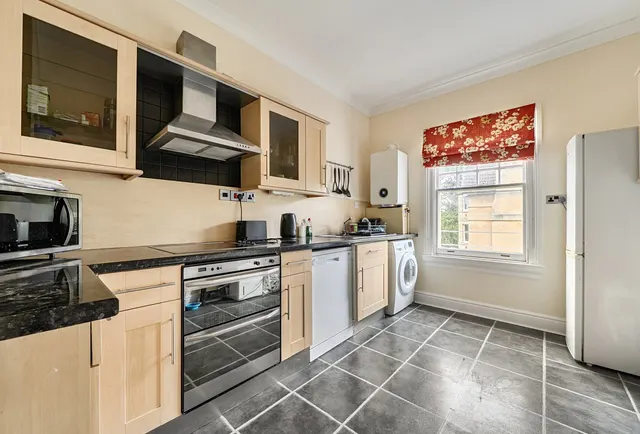 Photo 2 — Bathampton Lane, Somerset, Bathampton, BA2 6SJ