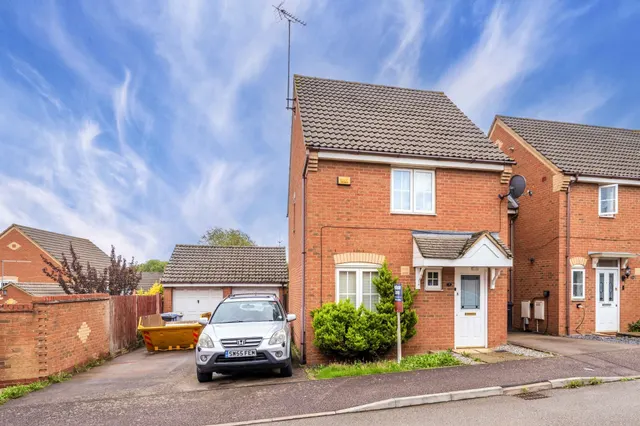 Tailby Avenue, Kettering, NN16, photo 1