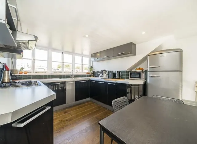 Kent Road, Chiswick, W4, photo 3