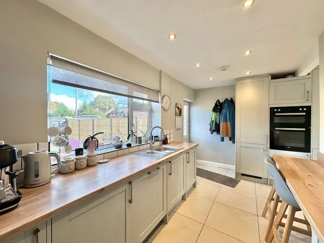 Barricombe Drive, Hereford, photo 3