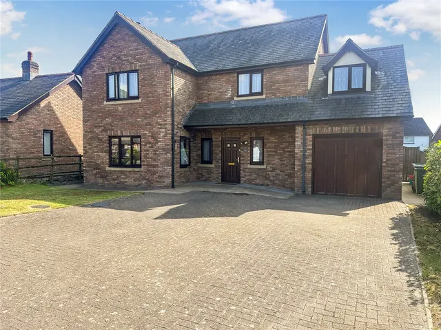 Bryndu Road, Llanidloes, photo 1