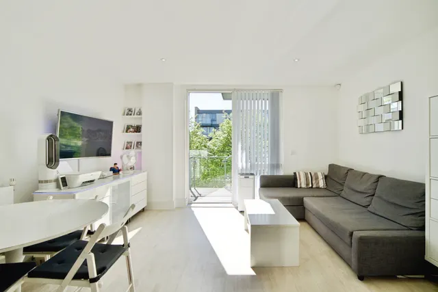 Jacks Farm Way, London, E4, photo 1
