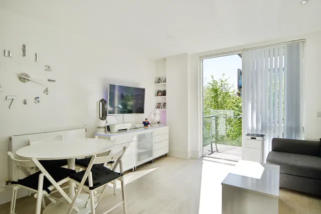 Jacks Farm Way, London, E4, photo 2