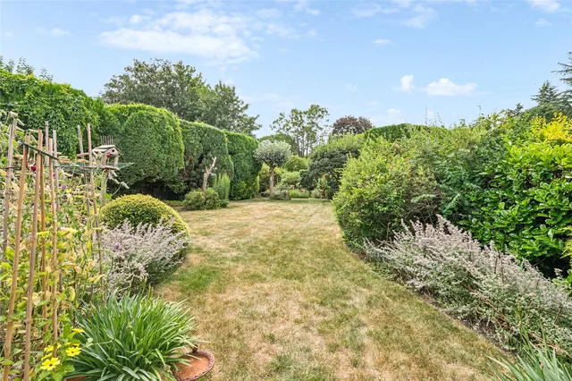 St Martins Road, Knebworth, SG3, photo 2