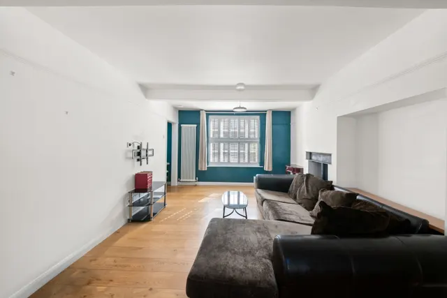 Photo 3 — Templeman Road, Hanwell, W7 1AT