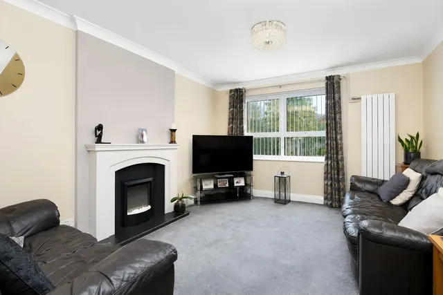 Gloucester Road, Sawtry, PE28, photo 2