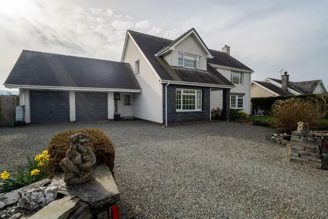 Pennal, Machynlleth, SY20, photo 2