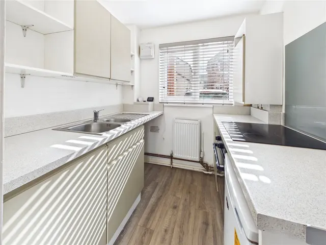 Braddy Court, Kelvedon, CO5, photo 3