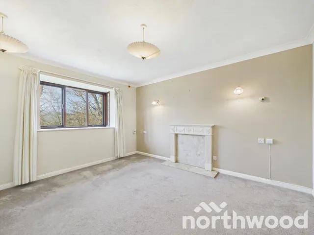 Loudon Way, Ashford, TN23, photo 3