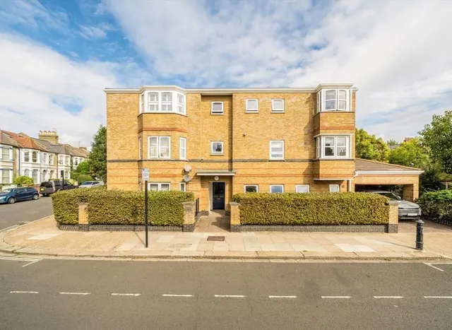 Batson Street, Shepherds Bush, W12, photo 1