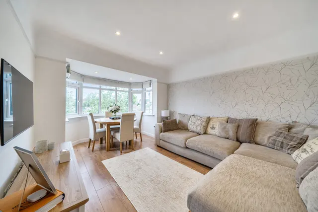 Mount Park Road, Pinner, HA5, photo 3