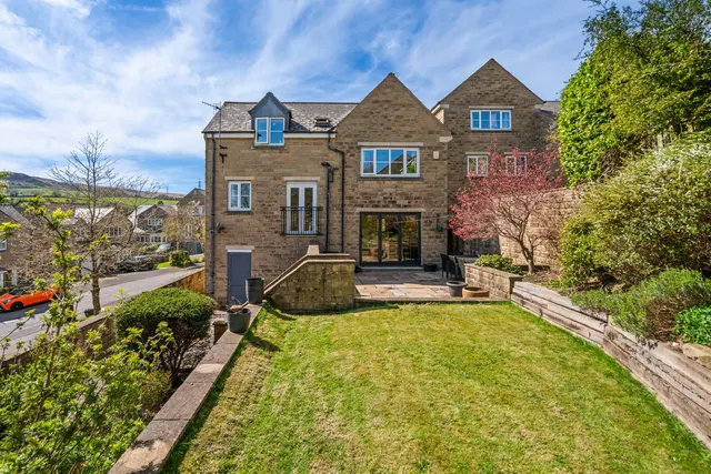 Rylands Park, Ripponden, HX6, photo 1