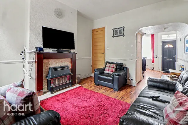 Oakwood Road, Smethwick, B67, photo 3