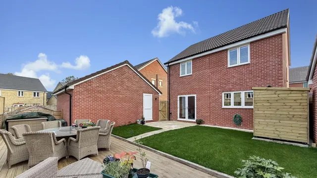 Photo 2 — Saturn Close, Warminster