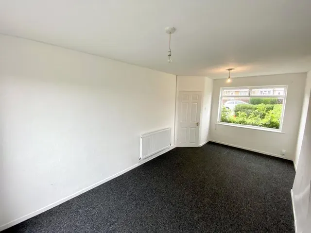 Photo 3 — Finchale Crescent, Darlington, Durham, DL3
