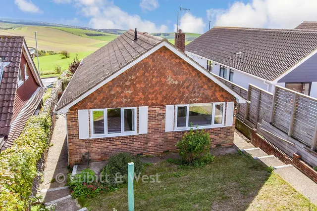 Warren Close, Woodingdean, BN2, photo 1