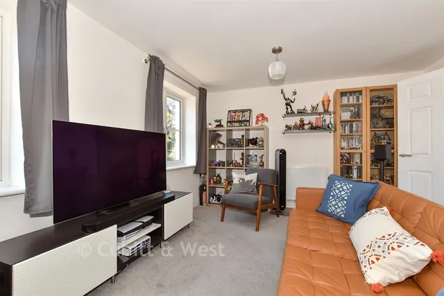 Steeplechase Way, Fontwell, BN18, photo 3