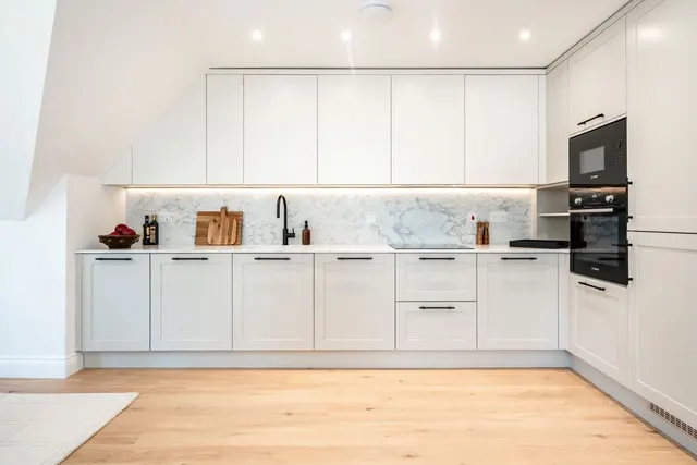 Brooklands Road, Weybridge, KT13, photo 3