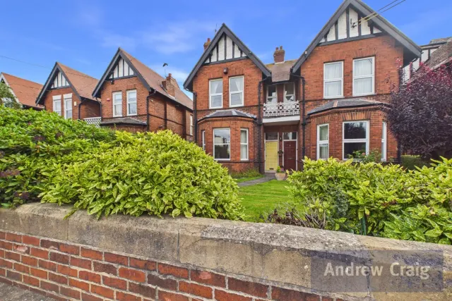 Bridle Path, East Boldon, NE36, photo 1