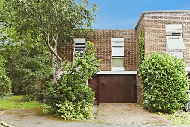 Caroline Close, Croydon, CR0, photo 1