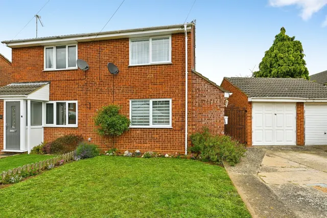 Johnson Crescent, Heacham, King's Lynn, photo 1
