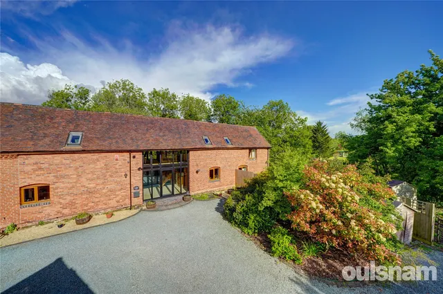 Photo 2 — Stonehouse Lane, Hopwood, Alvechurch, Birmingham, B48 7BA