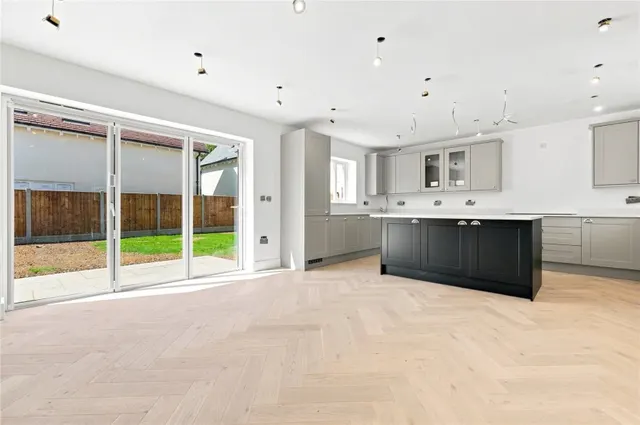 House Under Offer with 4 bedrooms in Wimbish, Nr Saffron Walden, CB10, photo 2