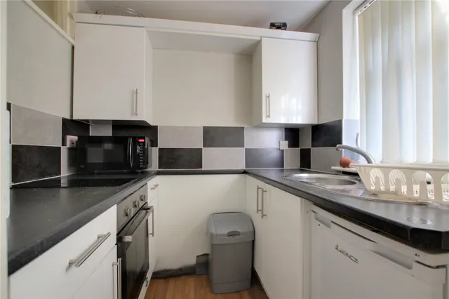 Hartsbourne Road, Earley, RG6, photo 2