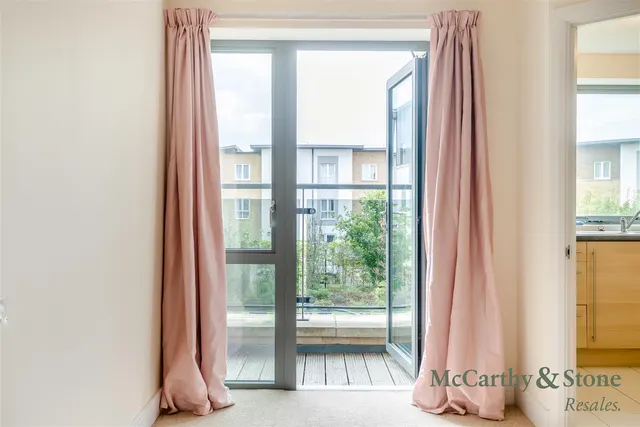 St. Georges Road, Cheltenham, GL50, photo 1