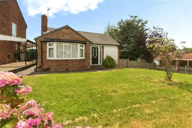 Chiltern Avenue, MACCLESFIELD, Cheshire, SK11, photo 1