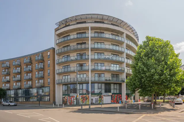 6 Reed House, 21 Durnsford Road, London, photo 1