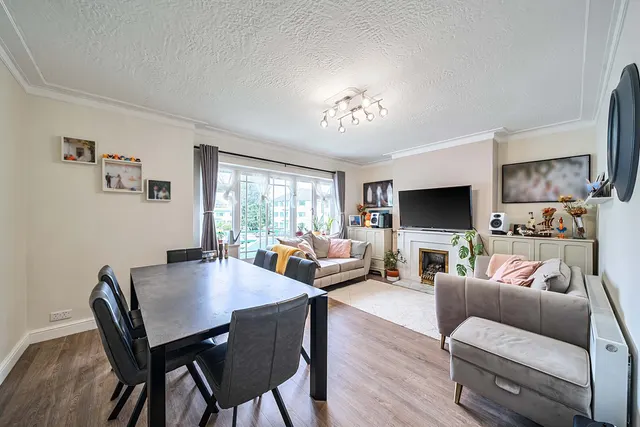 Elm Park Road, Pinner, HA5, photo 1
