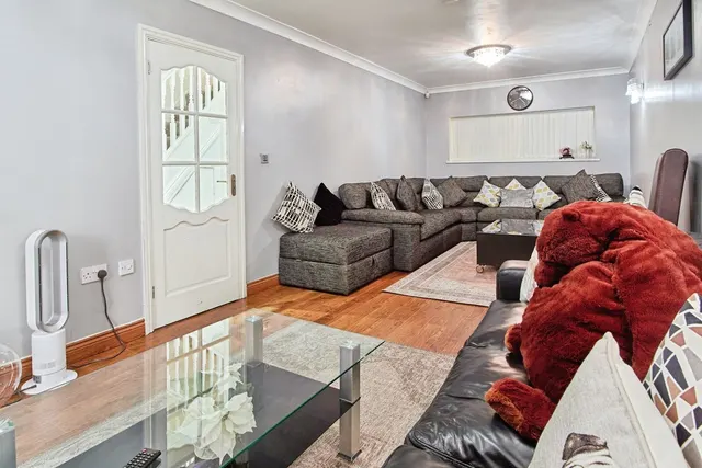 Tennal Road, B32, photo 3