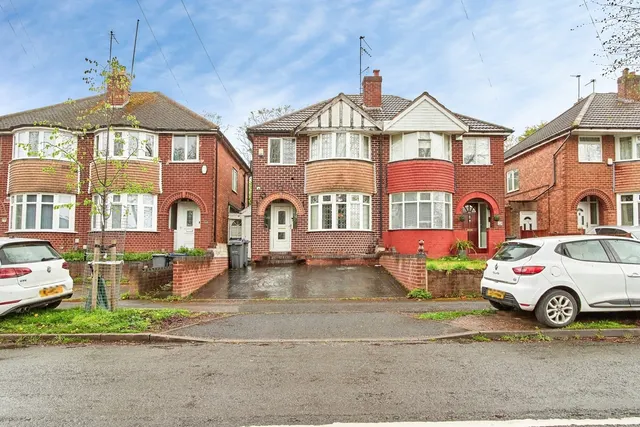 Tennal Road, B32, photo 1