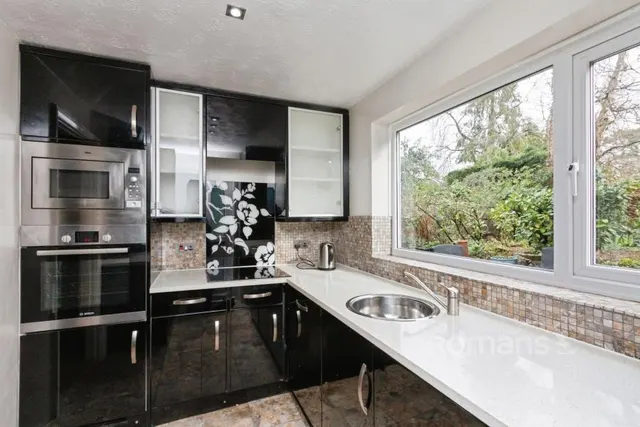 Buttermere Drive, Camberley, GU15, photo 2