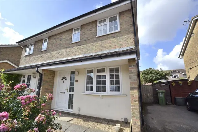 St. Vincent Way, Churchdown, GL3, photo 1