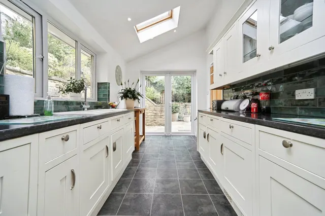 Photo 2 — Ridgemount Road, Riddlesden, Keighley