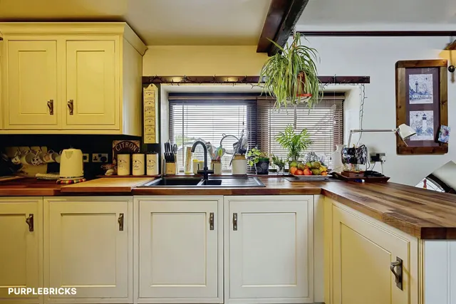 Knowl Road, Huddersfield, HD7, photo 2