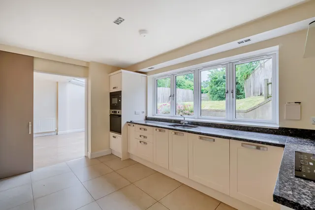 Photo 3 — Nethern Court Road, Woldingham, CR3