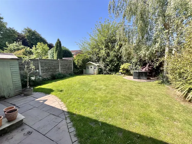 Reynolds Mews, Wilmslow, SK9, photo 2