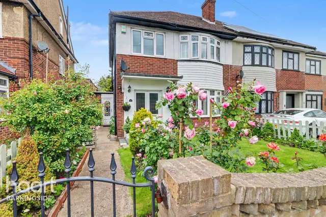 Marston Road, Clayhall, IG5, photo 1