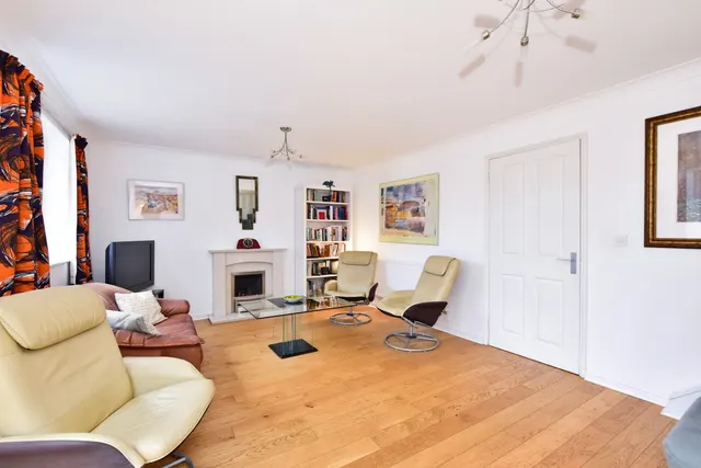 Photo 3 — Hamlet Close, Bricket Wood, St. Albans, AL2 3PP