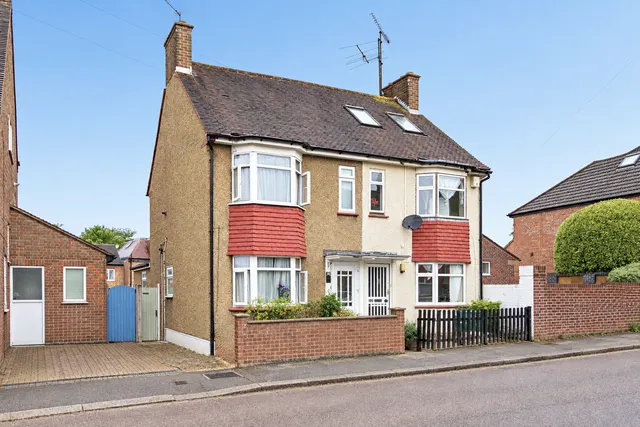 Sandringham Road, Watford, WD24, photo 1