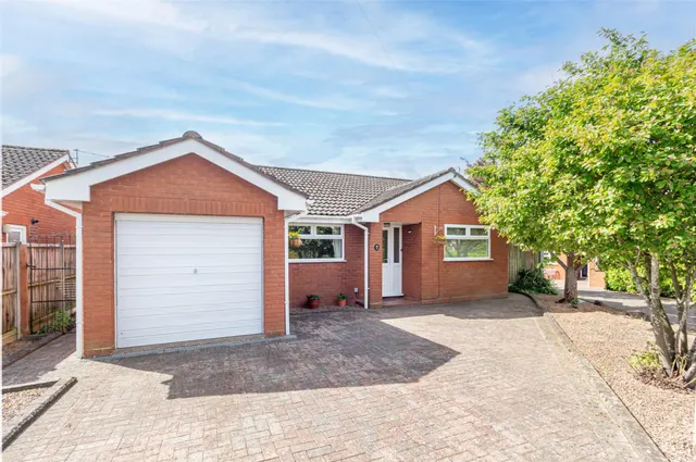 Kielder Rise, Worcester, WR2, photo 1