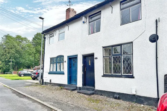 Currier Lane, Ashton-under-Lyne, OL6, photo 1