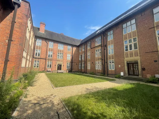 Middleton House, DE1, photo 1