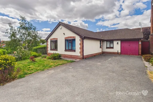 Blounts Drive, Uttoxeter, photo 1
